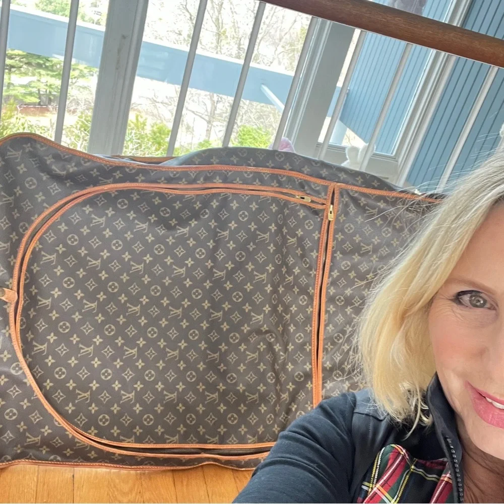 Louis Vuitton Garment Bag - Picture 10 of 14